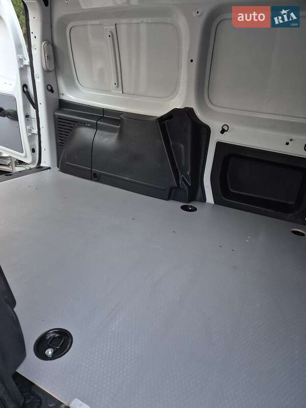 Вантажний фургон Renault Kangoo 2021 в Білогородці фото 31 Вантажний фургон Renault Kangoo 2021 в Білогородці
