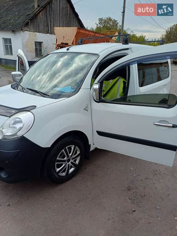 Минивэн Renault Kangoo 2011 в Виннице