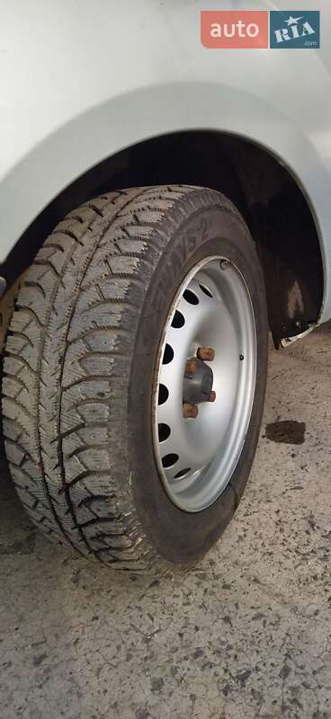 Мінівен Renault Kangoo 2002 в Ужгороді