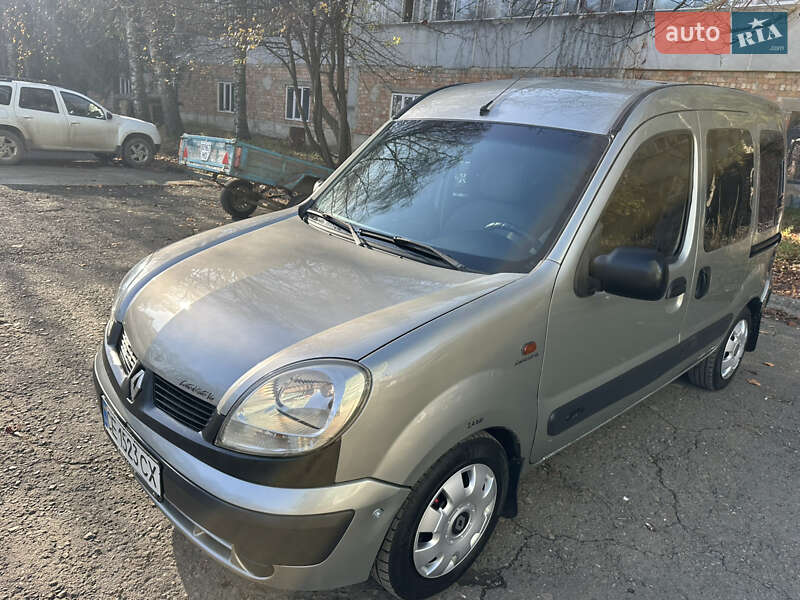 Мінівен Renault Kangoo 2004 в Чернівцях