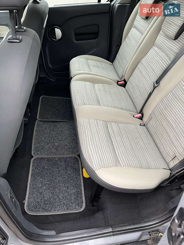 Минивэн Renault Kangoo 2012 в Луцке