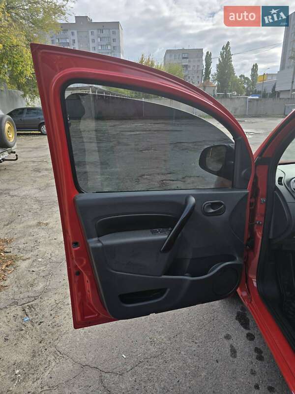 Грузовой фургон Renault Kangoo 2013 в Днепре