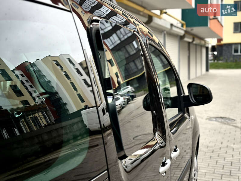 Мінівен Renault Kangoo 2017 в Житомирі