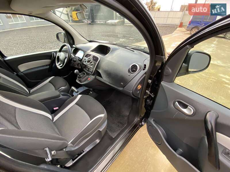 Вантажний фургон Renault Kangoo 2015 в Києві