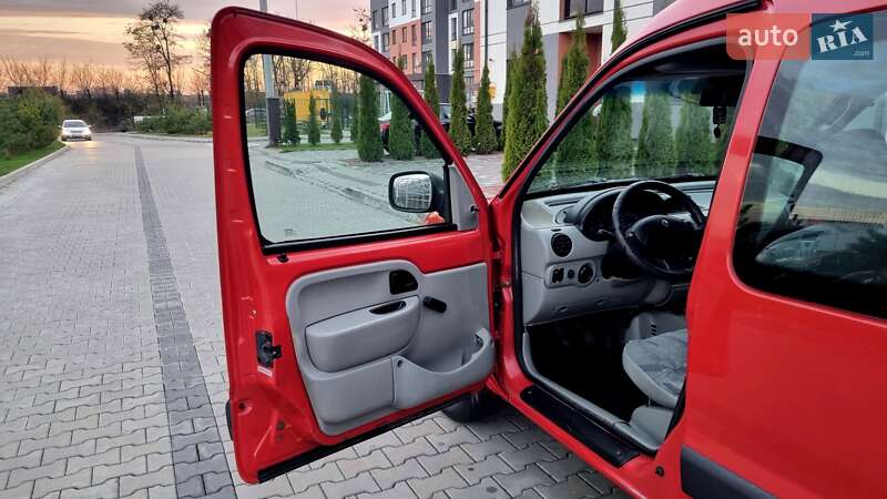 Минивэн Renault Kangoo 2003 в Луцке