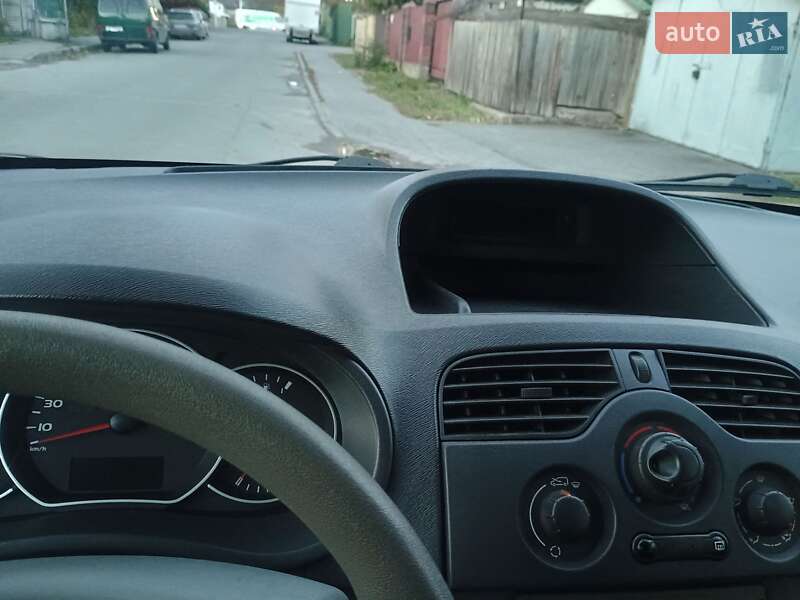 Минивэн Renault Kangoo 2010 в Виннице
