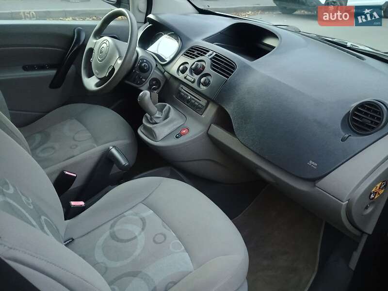 Минивэн Renault Kangoo 2010 в Виннице