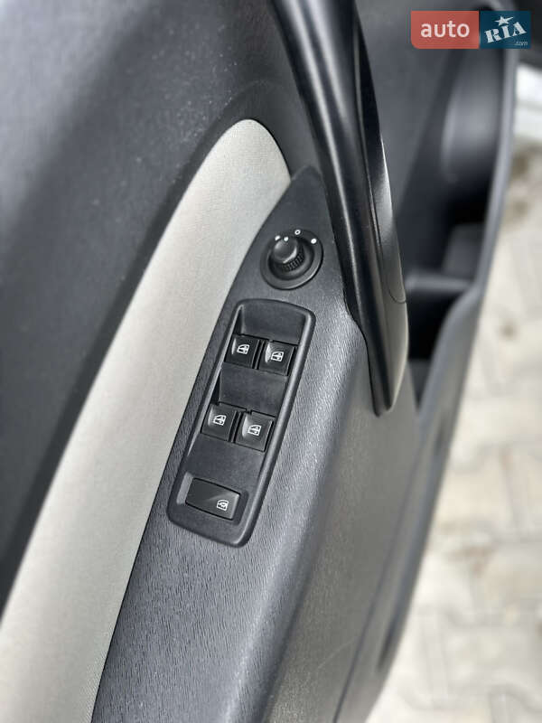 Минивэн Renault Kangoo 2015 в Черновцах