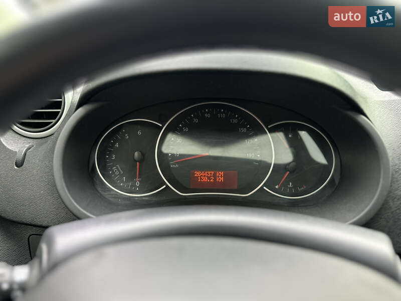 Минивэн Renault Kangoo 2015 в Черновцах