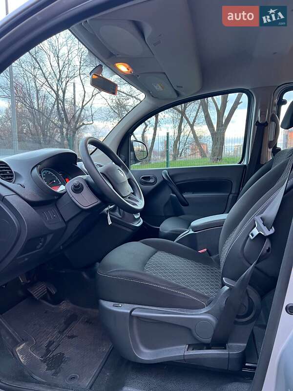 Мінівен Renault Kangoo 2017 в Києві