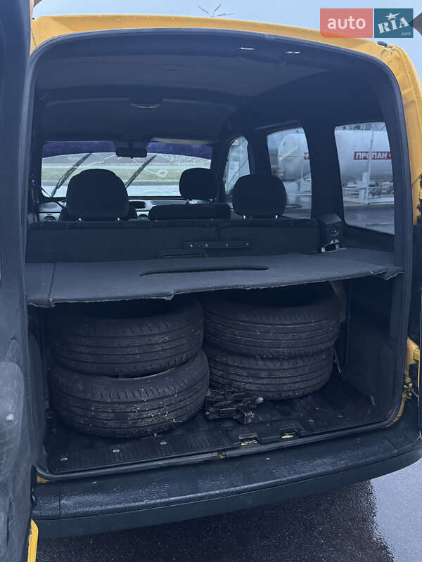 Минивэн Renault Kangoo 2006 в Барышевке