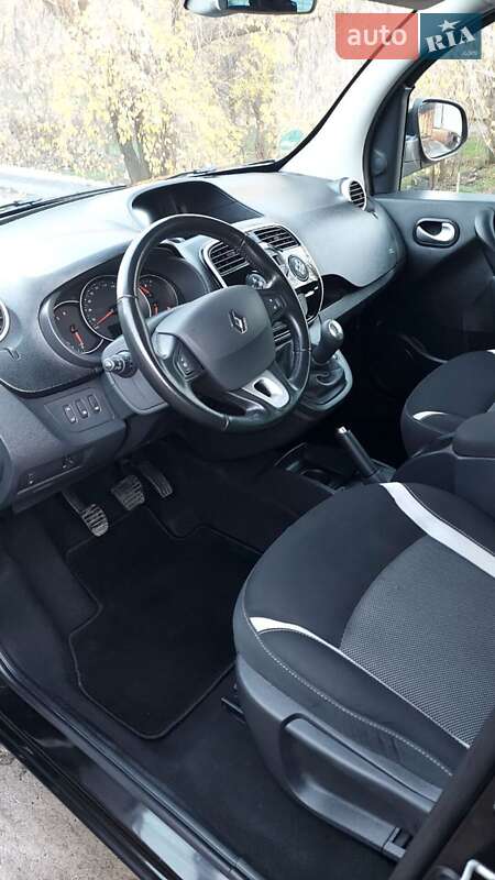 Мінівен Renault Kangoo 2017 в Дніпрі