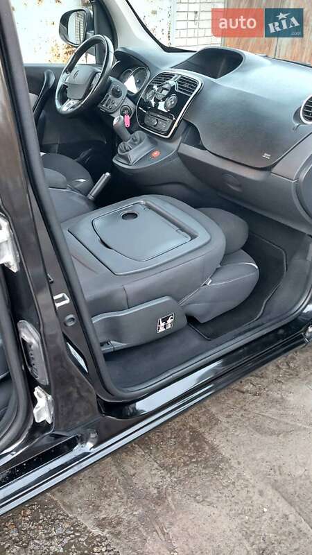 Мінівен Renault Kangoo 2017 в Дніпрі