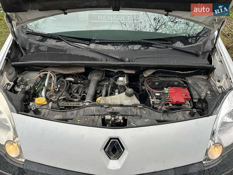 Другие грузовики Renault Kangoo 2012 в Чернигове фото 9 Другие грузовики Renault Kangoo 2012 в Чернигове