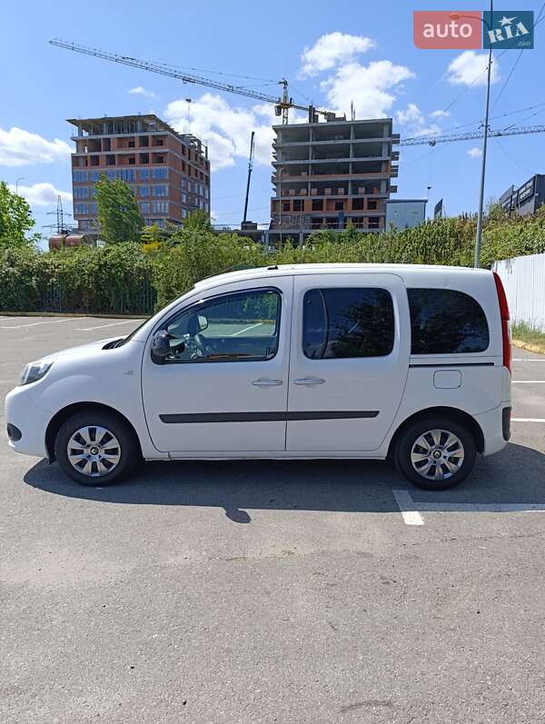 Мінівен Renault Kangoo 2014 в Ужгороді