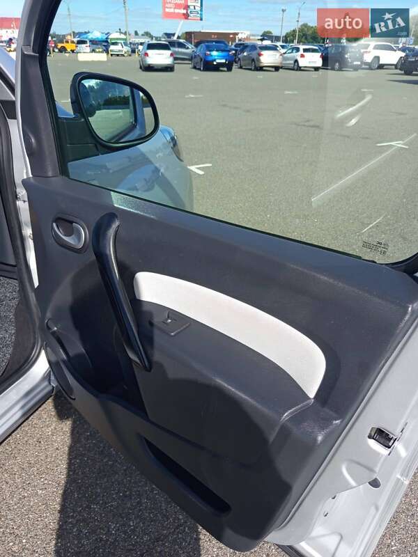 Минивэн Renault Kangoo 2014 в Киеве фото 10 Минивэн Renault Kangoo 2014 в Киеве