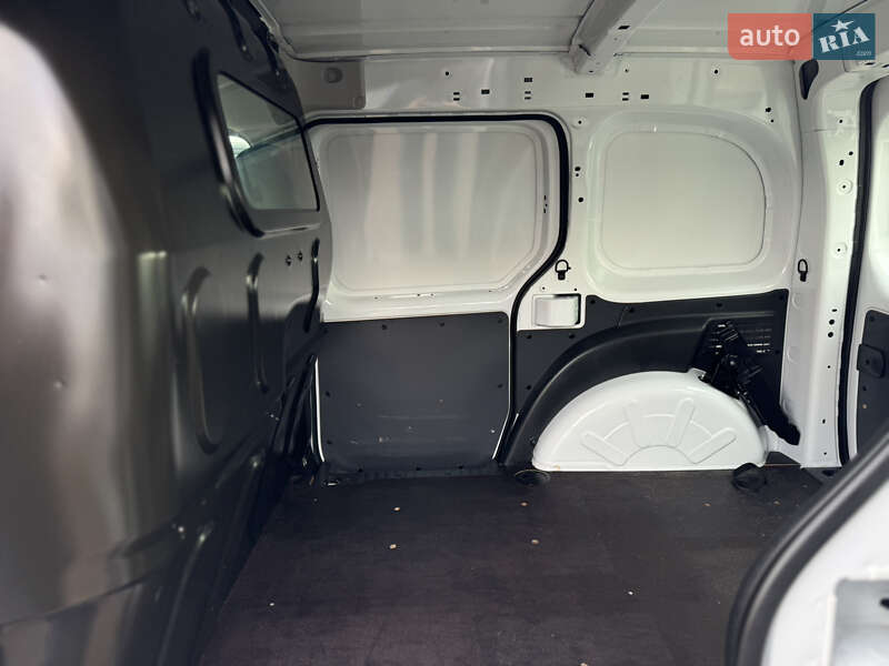 Вантажний фургон Renault Kangoo 2022 в Києві фото 41 Вантажний фургон Renault Kangoo 2022 в Києві
