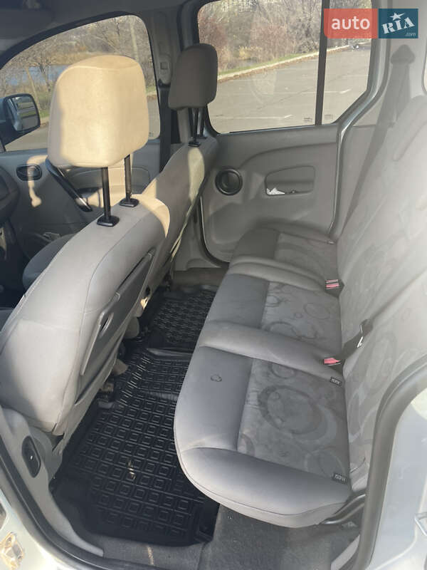 Минивэн Renault Kangoo 2010 в Кривом Роге фото 22 Минивэн Renault Kangoo 2010 в Кривом Роге