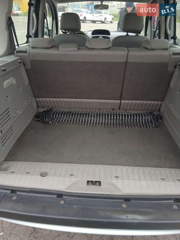 Минивэн Renault Kangoo 2010 в Ровно