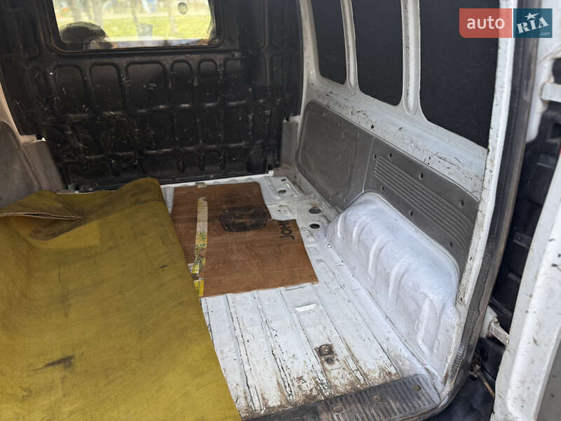 Грузовой фургон Renault Kangoo 2006 в Николаеве