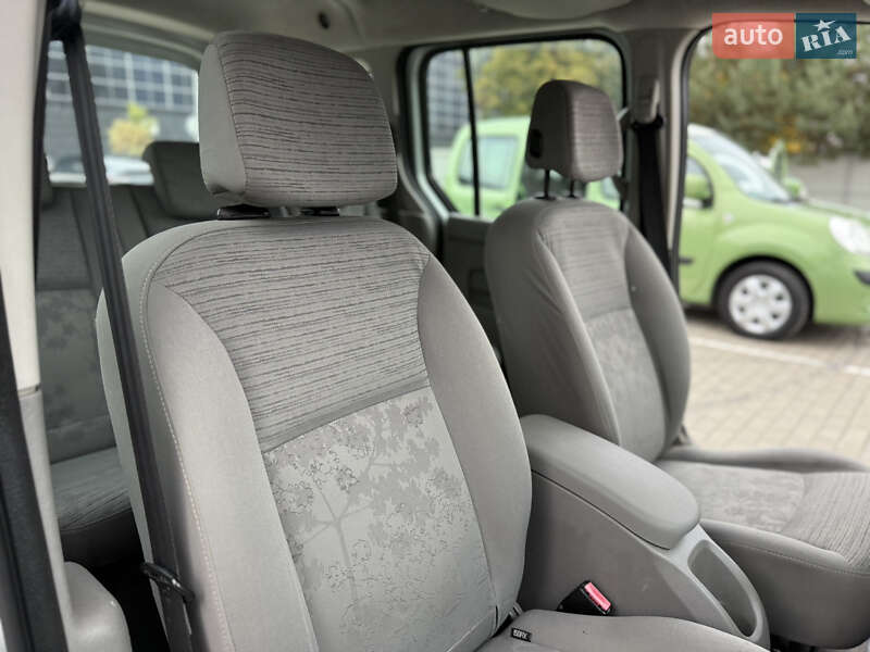 Мінівен Renault Kangoo 2009 в Луцьку