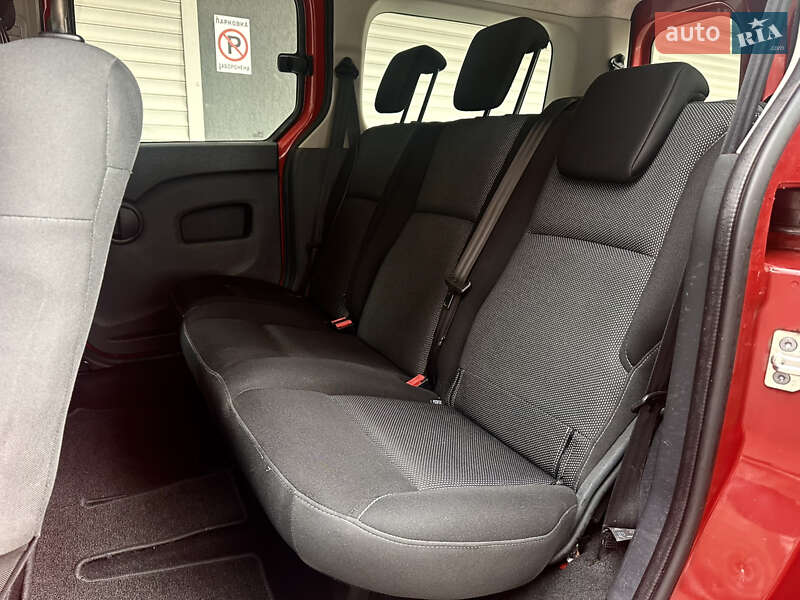 Мінівен Renault Kangoo 2016 в Житомирі