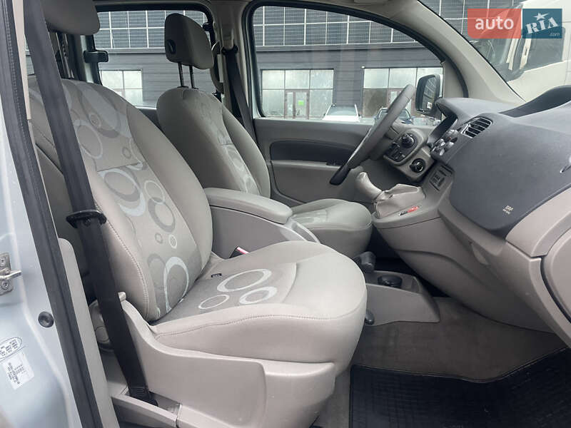 Мінівен Renault Kangoo 2009 в Луцьку