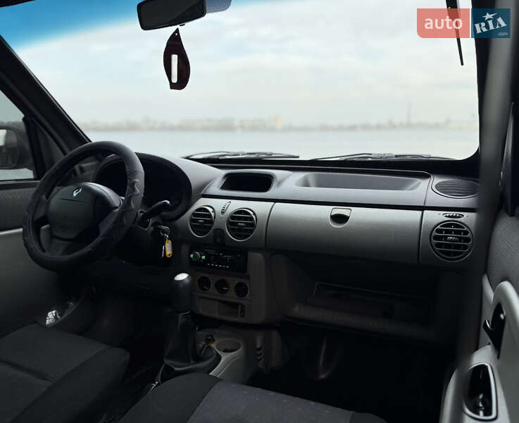 Мінівен Renault Kangoo 2006 в Дніпрі