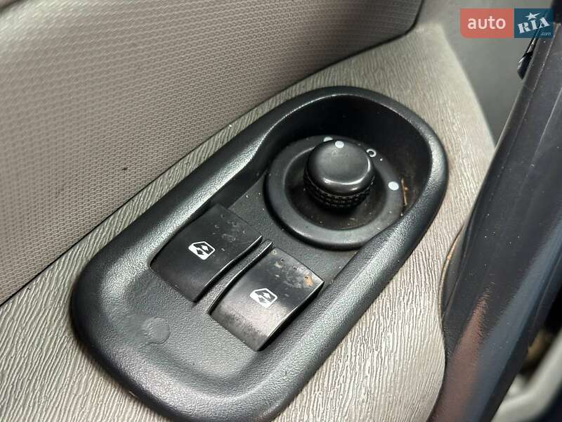 Мінівен Renault Kangoo 2010 в Києві