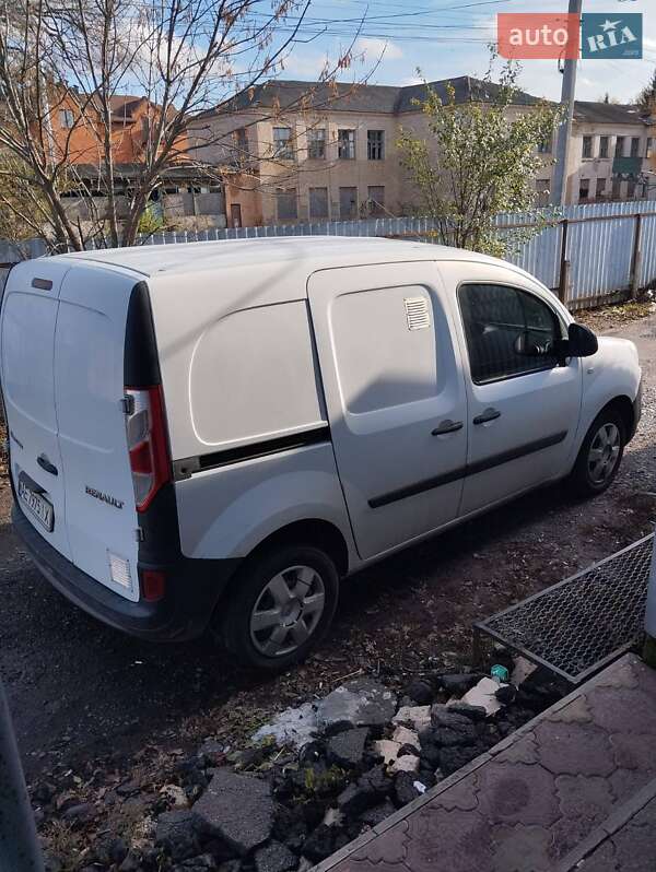 Грузовой фургон Renault Kangoo 2015 в Полтаве