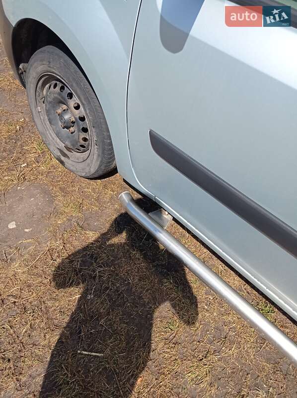 Минивэн Renault Kangoo 2010 в Житомире