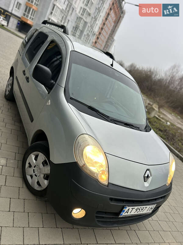 Минивэн Renault Kangoo 2009 в Ивано-Франковске