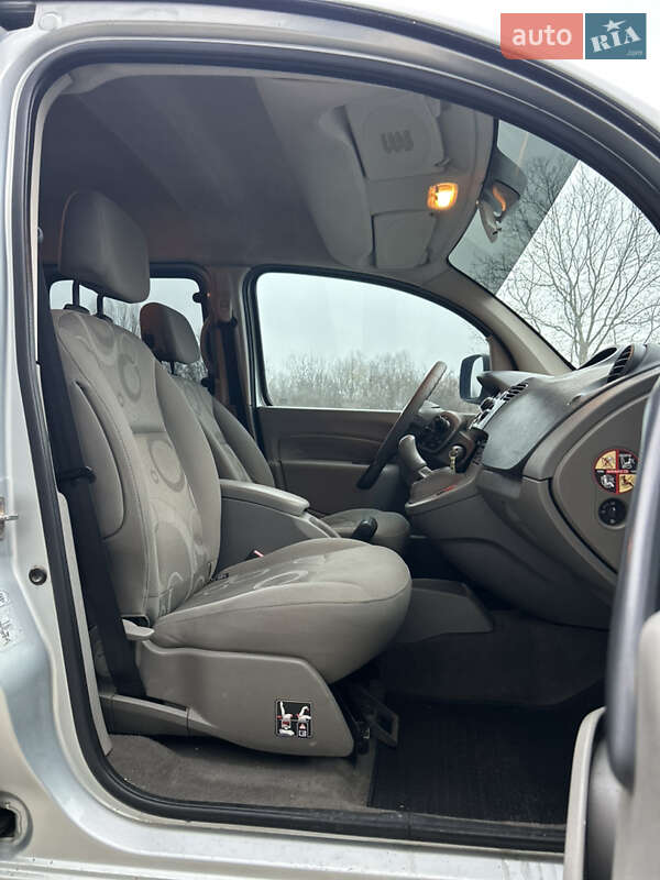 Минивэн Renault Kangoo 2009 в Ивано-Франковске