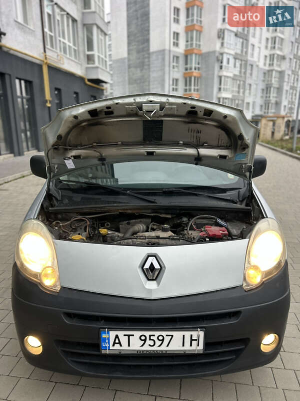 Минивэн Renault Kangoo 2009 в Ивано-Франковске