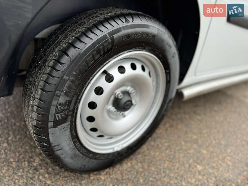 Вантажопасажирський фургон Renault Kangoo 2022 в Києві