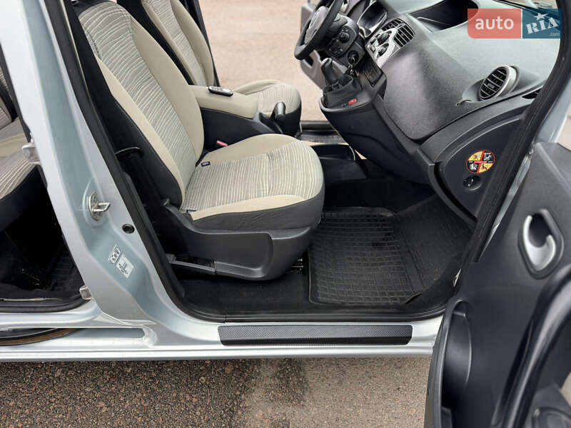 Минивэн Renault Kangoo 2012 в Киеве