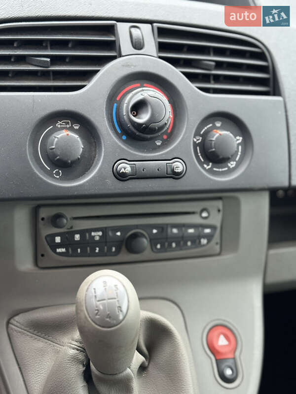 Минивэн Renault Kangoo 2010 в Луцке