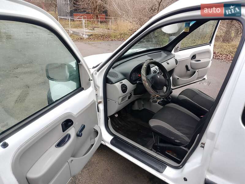 Мінівен Renault Kangoo 2004 в Києві фото 18 Мінівен Renault Kangoo 2004 в Києві