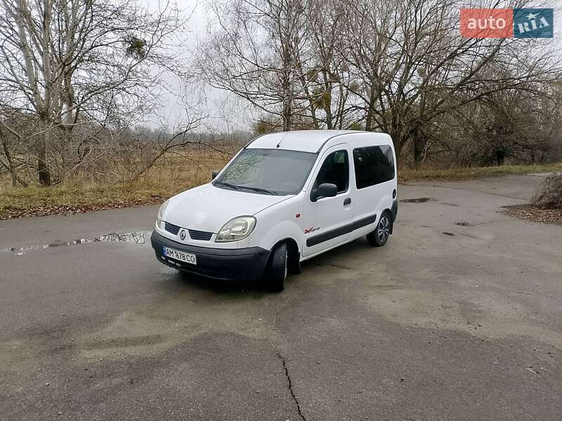 Мінівен Renault Kangoo 2004 в Києві фото 3 Мінівен Renault Kangoo 2004 в Києві