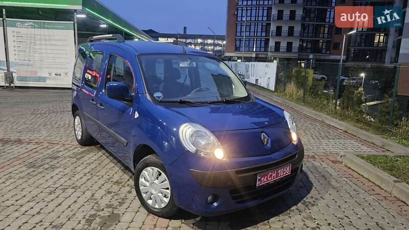 Мінівен Renault Kangoo 2009 в Івано-Франківську