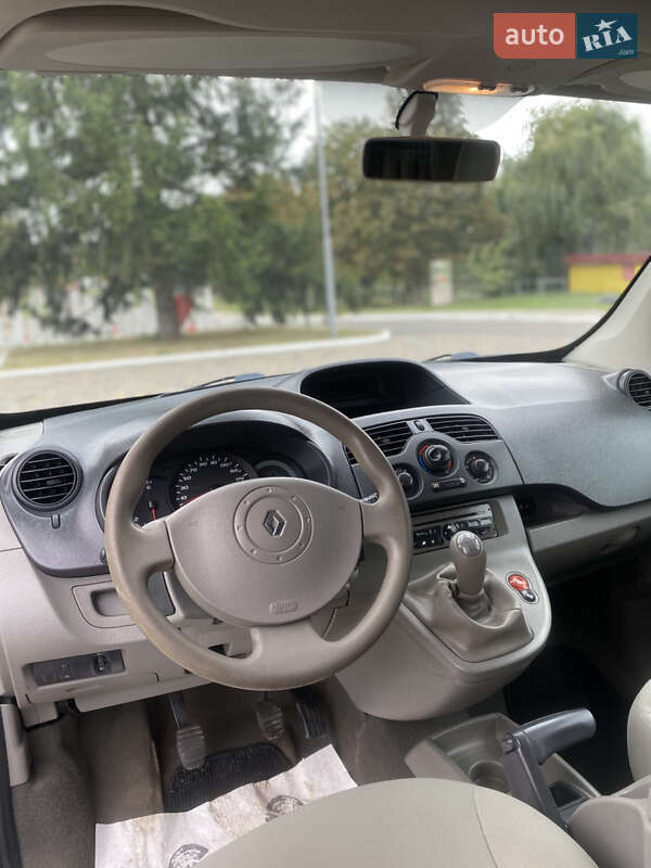 Минивэн Renault Kangoo 2010 в Киверцах