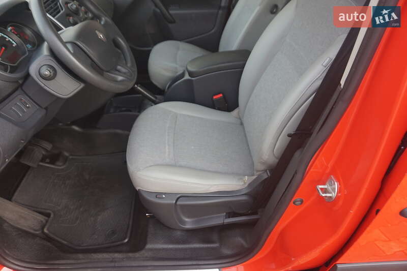 Минивэн Renault Kangoo 2021 в Самборе фото 28 Минивэн Renault Kangoo 2021 в Самборе