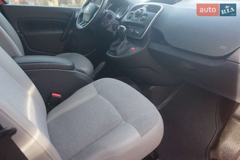 Минивэн Renault Kangoo 2021 в Самборе фото 41 Минивэн Renault Kangoo 2021 в Самборе