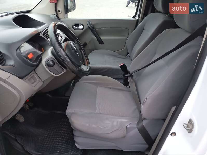 Минивэн Renault Kangoo 2010 в Каменец-Подольском фото 16 Минивэн Renault Kangoo 2010 в Каменец-Подольском