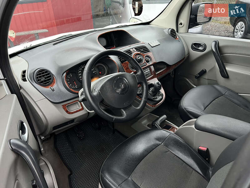 Грузовой фургон Renault Kangoo 2011 в Шептицькому