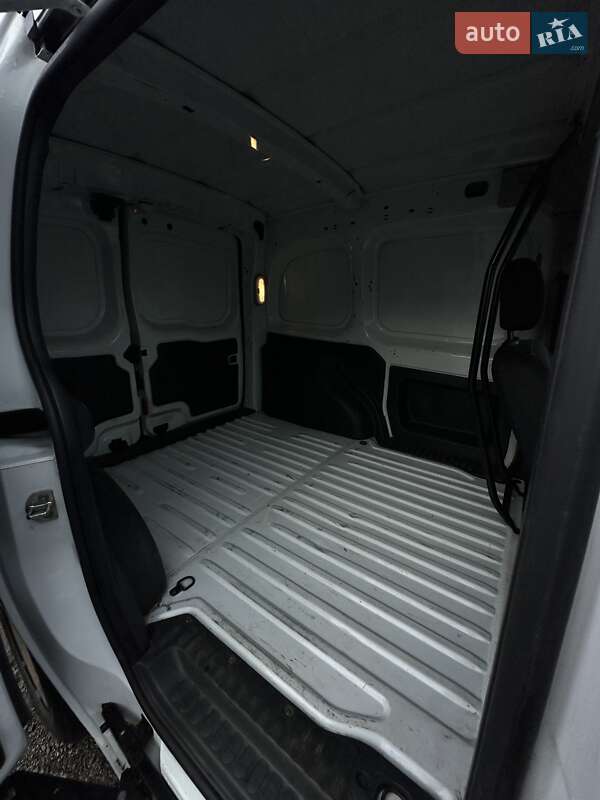 Грузовой фургон Renault Kangoo 2012 в Белогородке