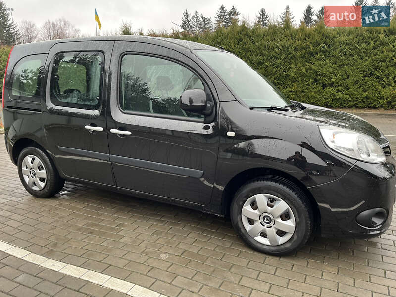 Минивэн Renault Kangoo 2015 в Луцке