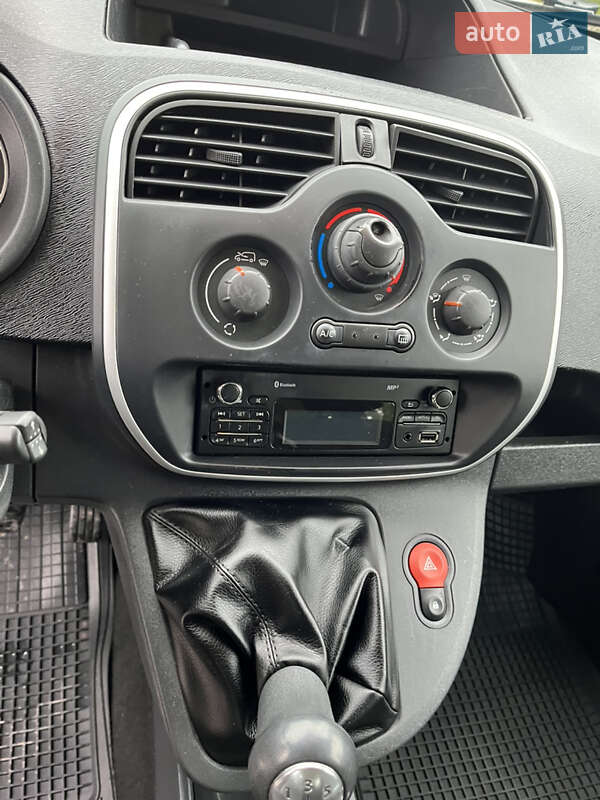 Минивэн Renault Kangoo 2015 в Луцке