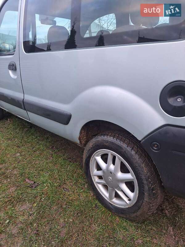 Мінівен Renault Kangoo 2006 в Кельменцях