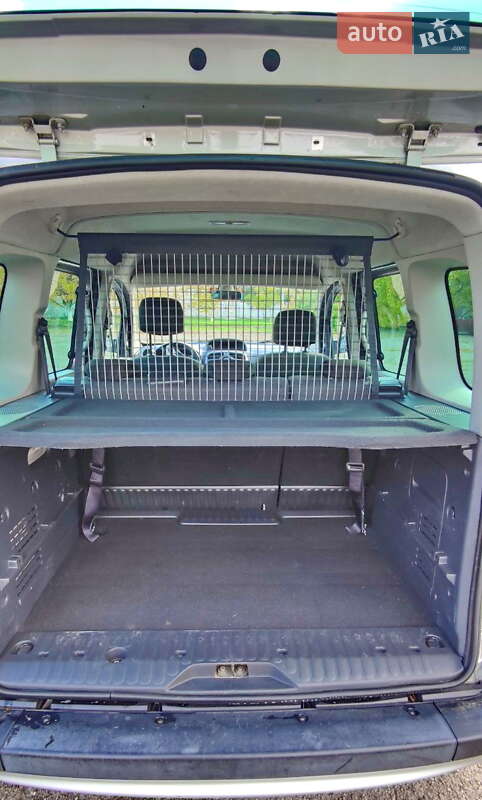 Минивэн Renault Kangoo 2015 в Черновцах